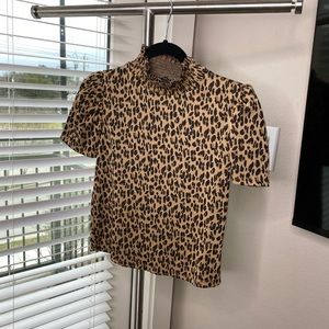 Zara mock neck short sleeve leopard print top